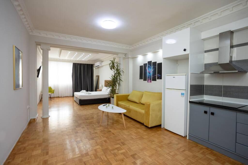 Hestia Apartment! เทสซาโลนิกิ ภายนอก รูปภาพ