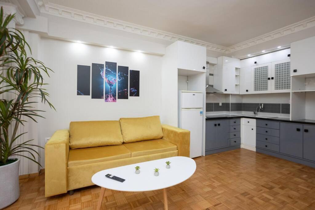 Hestia Apartment! เทสซาโลนิกิ ภายนอก รูปภาพ
