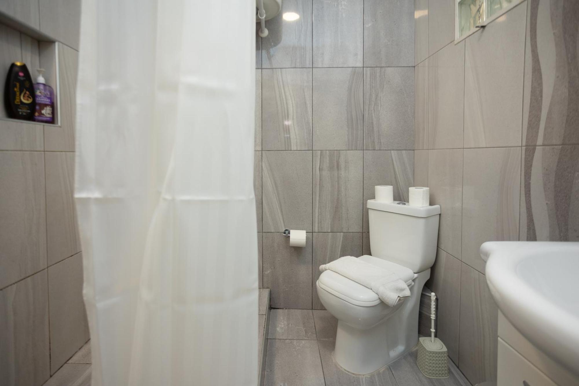 Hestia Apartment! เทสซาโลนิกิ ภายนอก รูปภาพ
