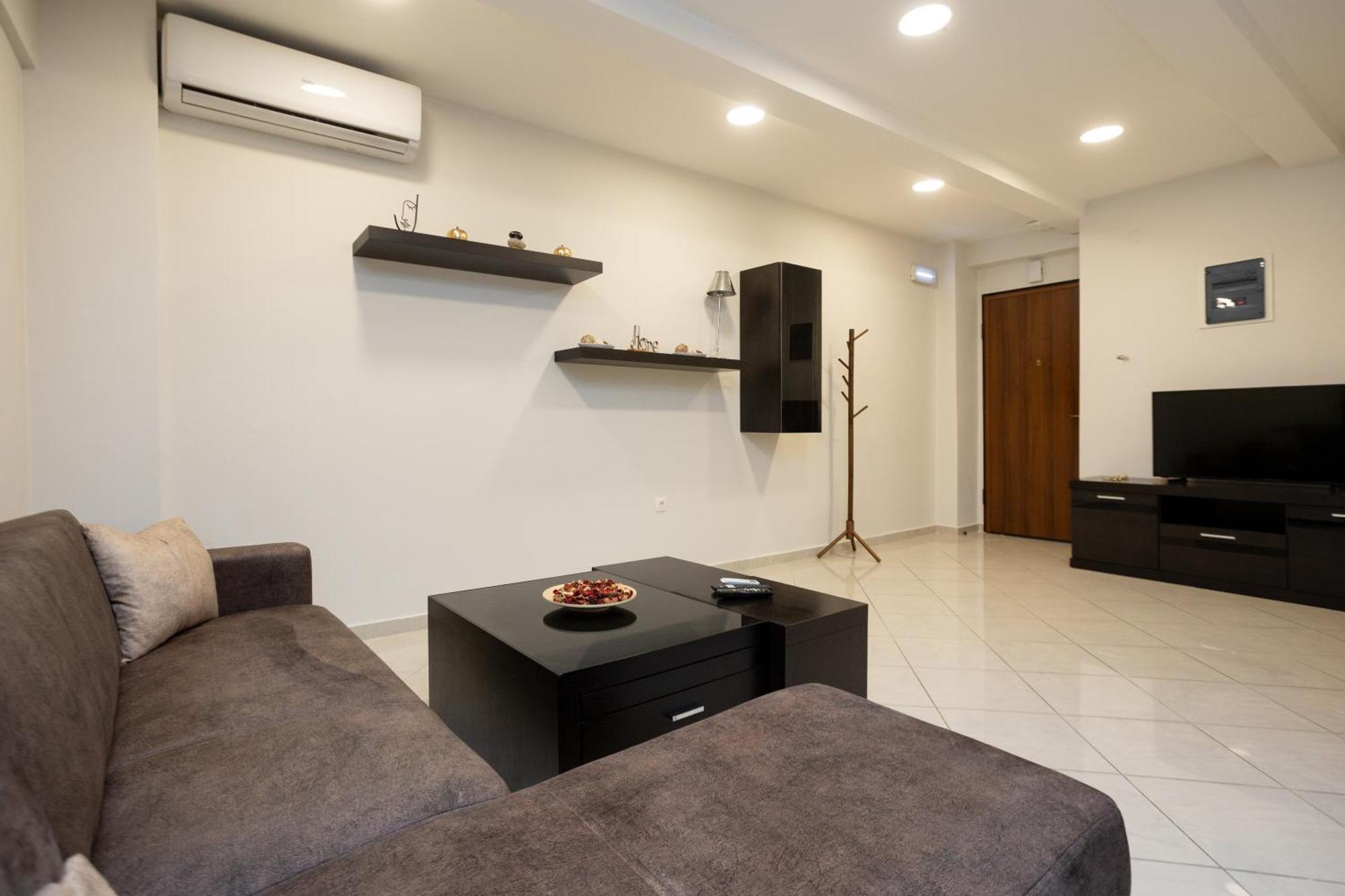 Hestia Apartment! เทสซาโลนิกิ ภายนอก รูปภาพ